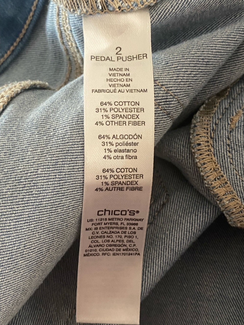 Chico’s Perfect Stretch Soft 2 Pedal Pusher - Picture 6 of 8